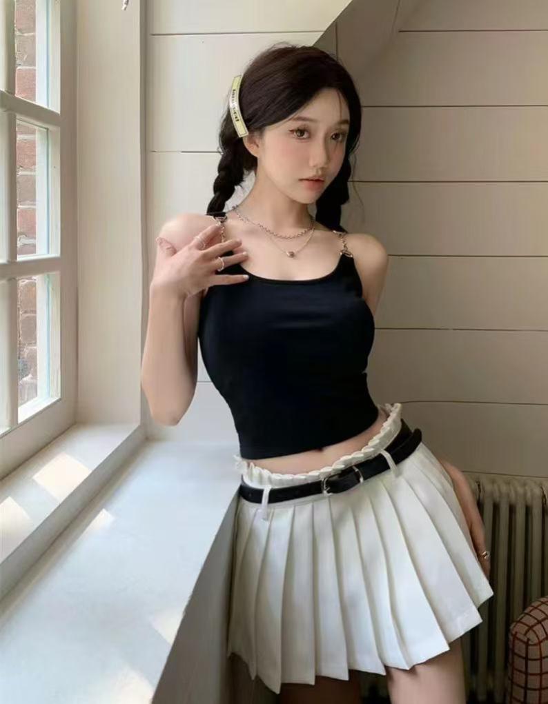 又乖又甜辣穿搭来袭
